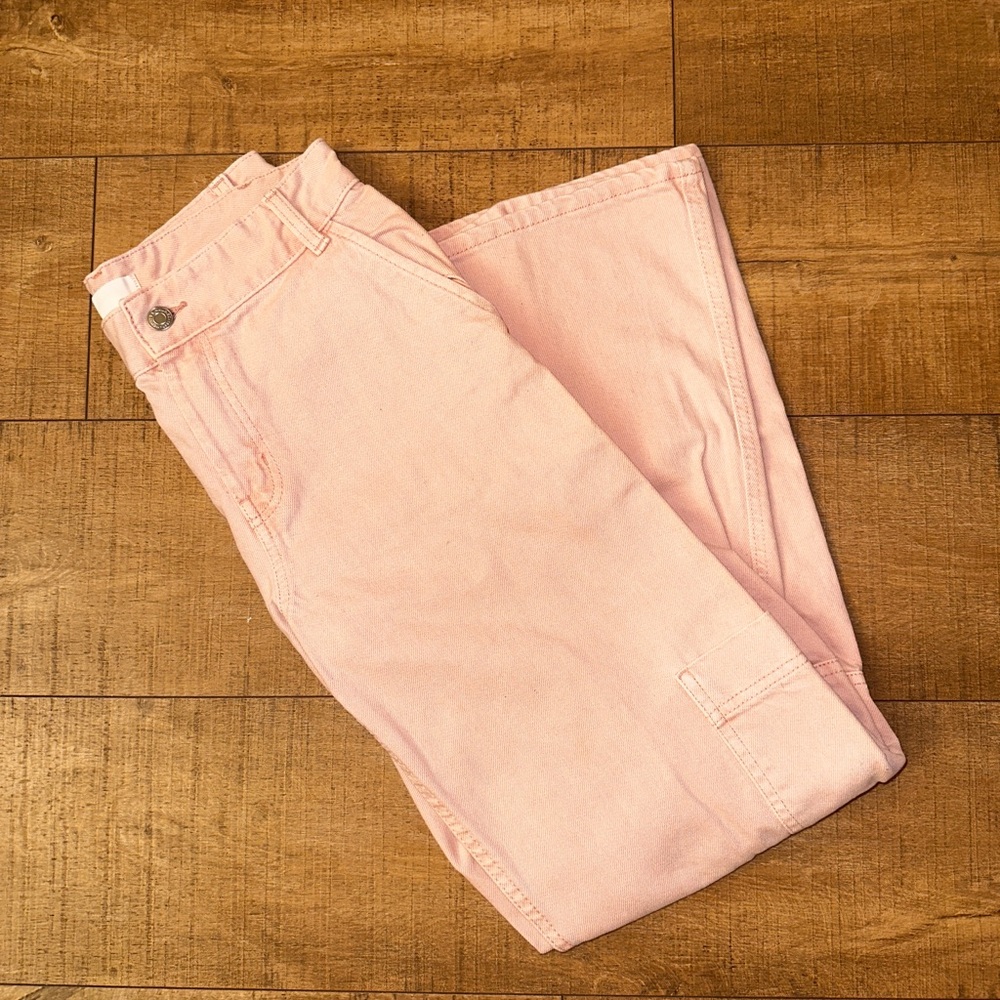 H&M Women's Straight Leg Jeans in Soft Pink